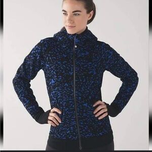 Lululemon Scuba Hoodie - size 6